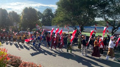 Ribuan Pelajar di Sintang Meriahkan Karnaval Budaya