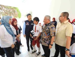 Mensos Cek Langsung Perkembangan Siswa Sekolah Rakyat Bekasi