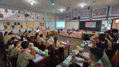 Gerakan Literasi di SMP Panca Setya Sintang