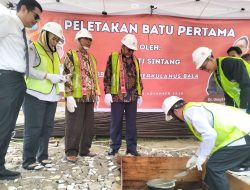 Peletakan Batu Pertama Gedung STIKARA Sintang